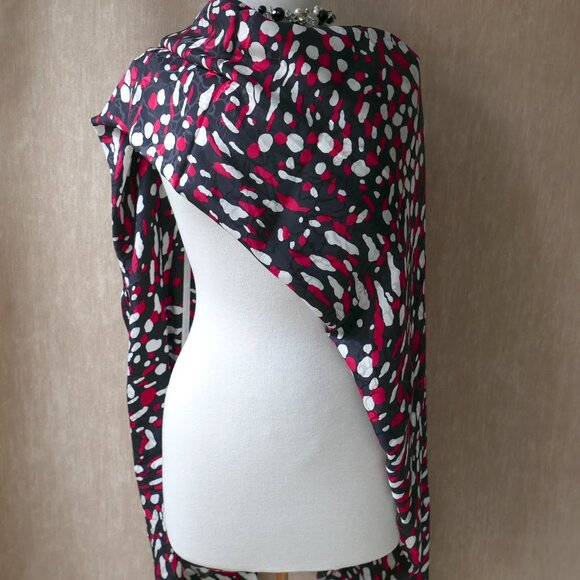 Pure Silk Sewing Fabric Remnant, Black Red White Roberto Feretti Designer Print - Picture 2 of 10